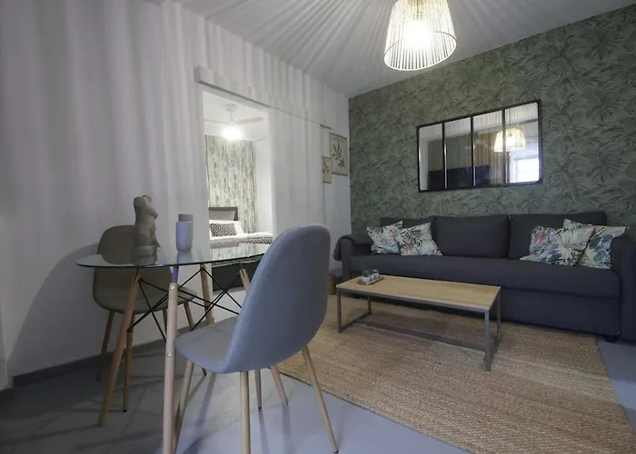 Lineros A アパート